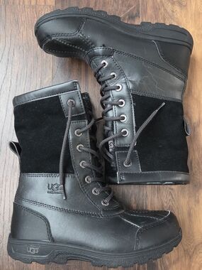 UGG Kids Black Lace-Up Leather Boots